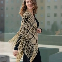 Katia Gatsby - модель шали