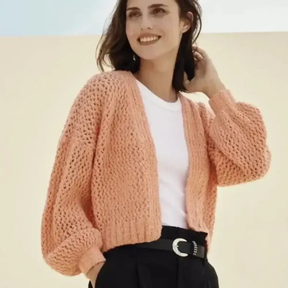 Кардиган из пряжи Katia Pluma