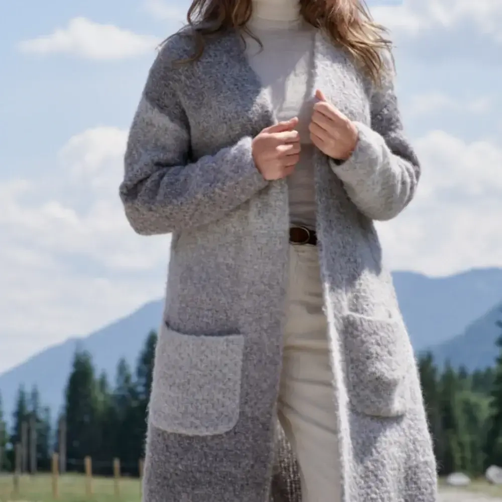 Пальто из пряжи Lana Grossa AVIO