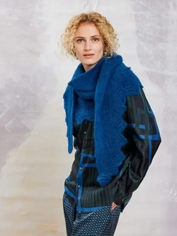 Lang Yarns Suri Alpaca - модель шали
