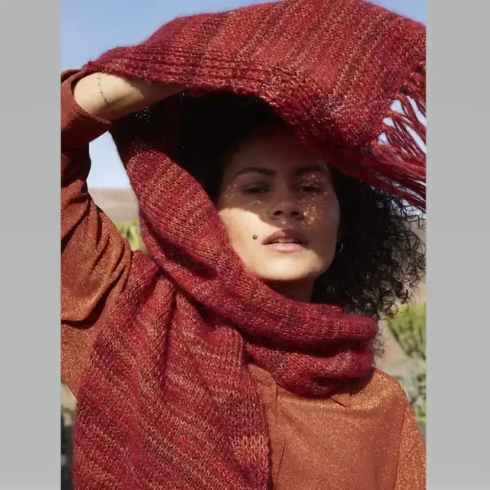 Lang Yarns GLAMOUR - шарф