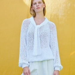 Katia Babilonia - модель блузы