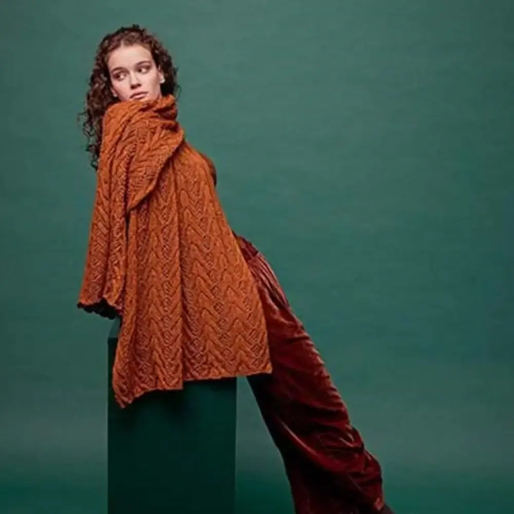 Пряжа Lang Yarns Nomad - модель палантина